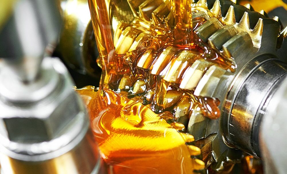 Редукторные масла Adeco для промышленного оборудования: как продлить срок службы механизмов